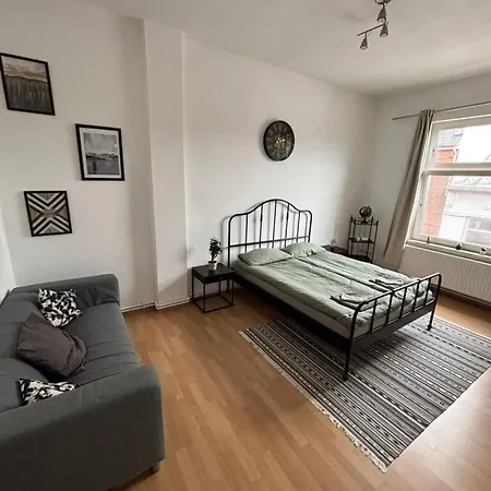 Meersalz - Zentrale Altbauwohnung In Der Fussgaengerzone, Neben Bahnhof Apartmán Wilhelmshaven