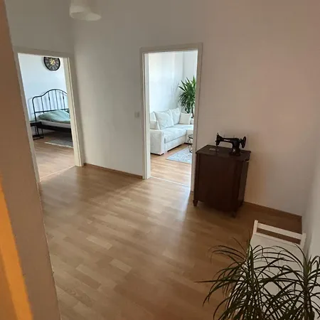 Meersalz - Zentrale Altbauwohnung In Der Fussgaengerzone, Neben Bahnhof * Βίλχελμσχαφεν