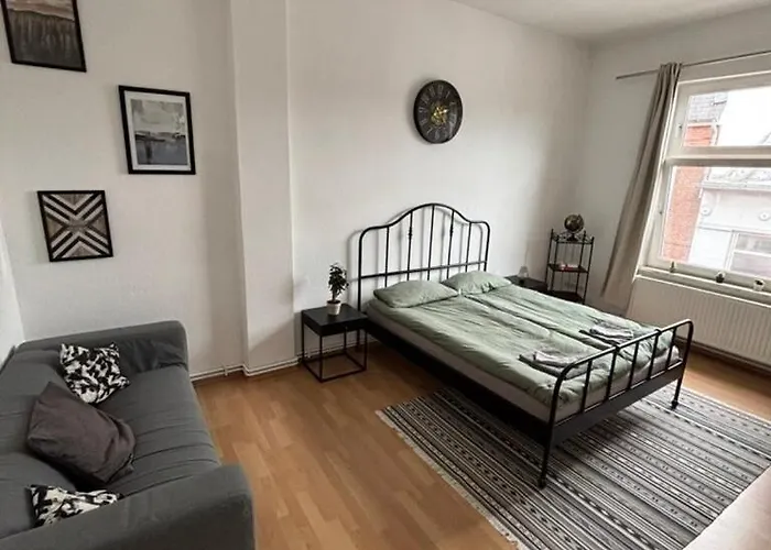 Meersalz - Zentrale Altbauwohnung In Der Fussgaengerzone, Neben Bahnhof 公寓 威廉港